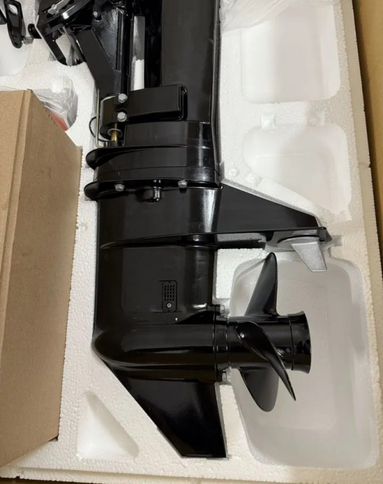 Лодочный мотор Mercury 9.9MH 169CC Light